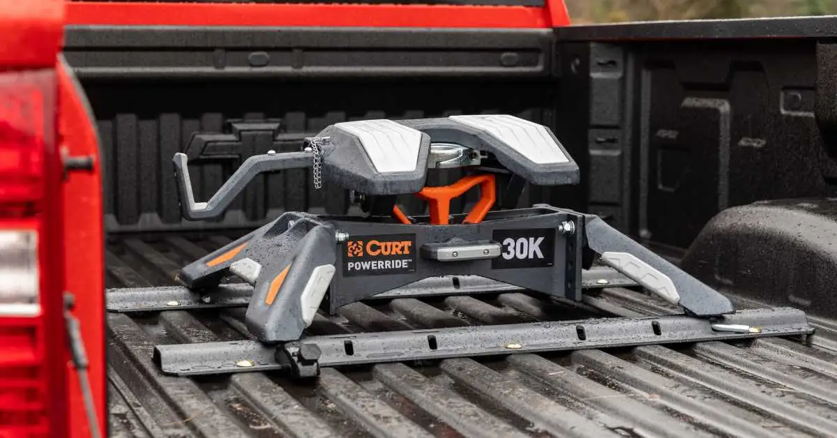 Standard fixed fifth wheel hitch