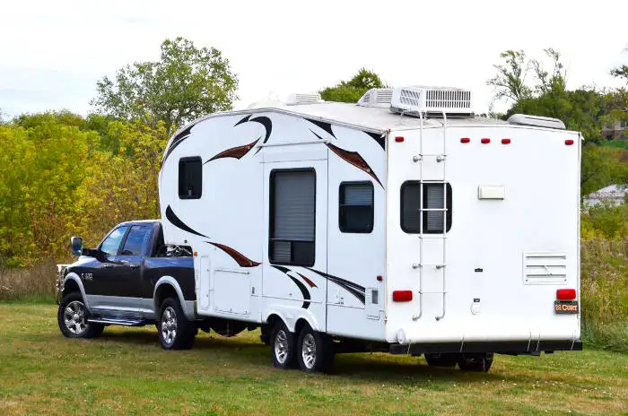 Truck Towing 5th Wheel Camper